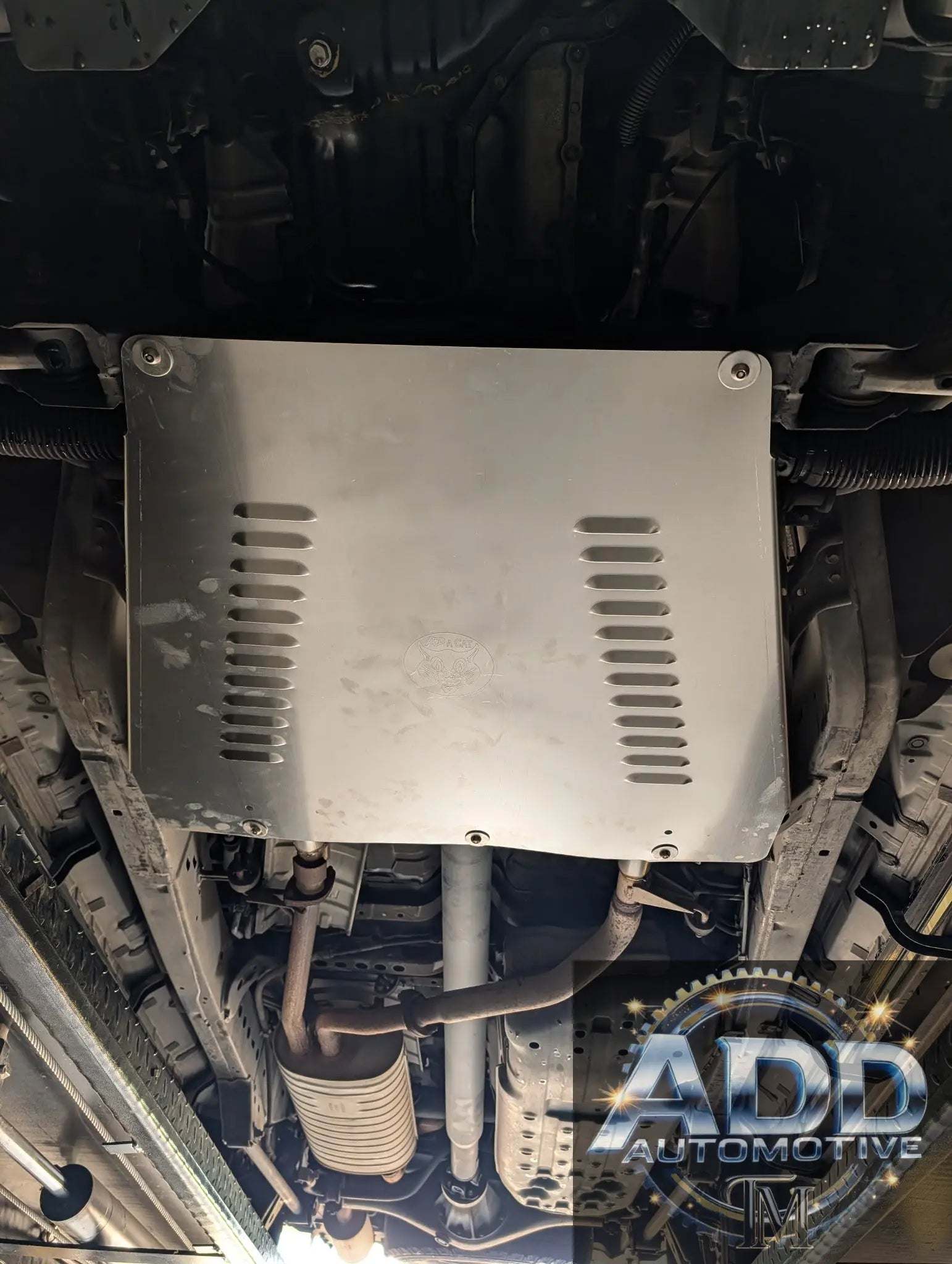 2000-2007 Toyota Sequoia catalytic converter shield skid plate underbody protection aluminum anti-theft