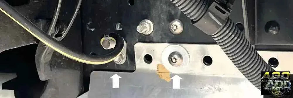 2015-2026 Isuzu 3500 & 4500 Catalytic Converter Shield